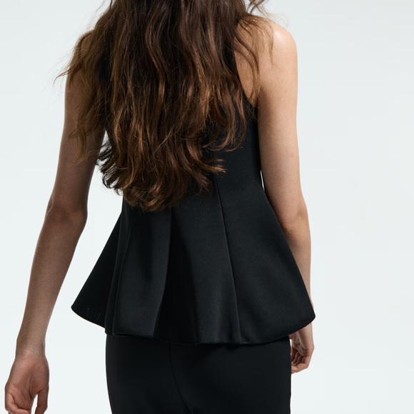 NWT Sleeveless Peplum Top - Picture 2 of 2
